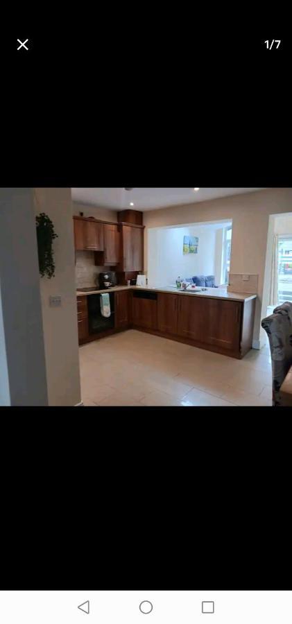 Cobh Rambler Villa ภายนอก รูปภาพ
